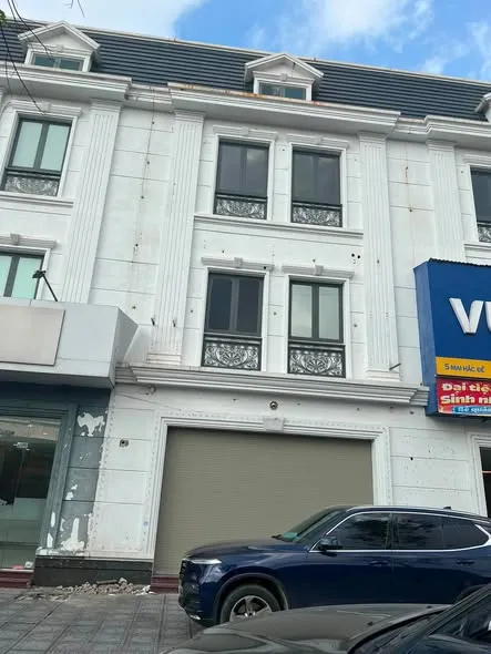 Cho thuê NHÀ LIỀN KỀ 3 TẦNG + 1 TUM, MAI HẮC ĐẾ