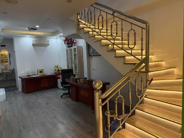 Cho thuê NHÀ 3 TẦNG MẶT TIỀN PHAN ĐÌNH PHÙNG – TP. VINH
