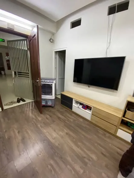 Cho thuê nhà nguyên căn - CC VINH PLAZA- đường mai hắc đế