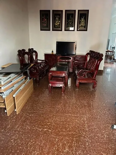 Cho thuê phòng trọ - **NHÀ 2 TẦNG 1 TUM – SAU LOTTE TUỆ TĨNH **