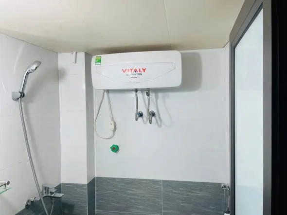 Cho thuê nhà 2 tầng cách NV Cừ 30m,Quảng Trường 150m, phù hợp kinh doanh, làm VP kết hợp ở, Spa, Salon ...VV