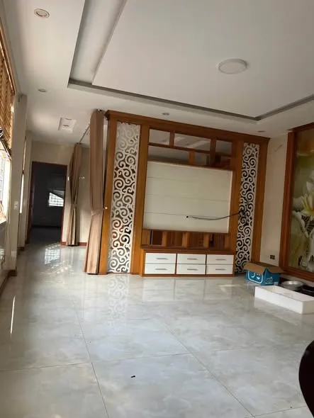 Cho thuê nhà 4 tầng mặt đường Mai Hắc Đế