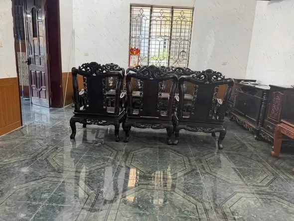 Cho thuê nhà ở - Đường Yên Hoà - Phường Quán Bàu ( cũ) .