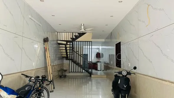 Cho thuê NHÀ 2 TẦNG MẶT ĐƯỜNG NGƯ HẢI PHƯỜNG THÀNH VINH CÁCH QUẢNG TRƯỜNG, CHỢ VINH 300M