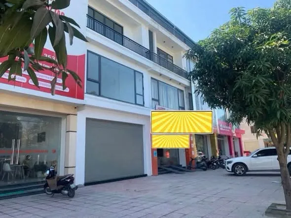 Cho thuê mặt bằng kinh doanh - ️Cho thuê nhà 4 tầng LK mặt đường Nguyễn Thái Học, Quang Trung ( cũ ) nay thuộc P. Thành Vinh, Nghệ An. Ngay trung tâm TP, gần trường C1-C2-C3 cách VinCom 500m lượng ngư