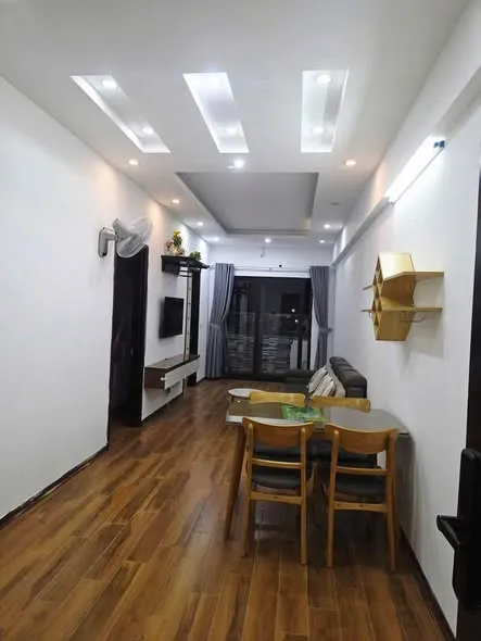 Cho thuê căn hộ - Gia đình em cần chung cư Arita Quán Bàu