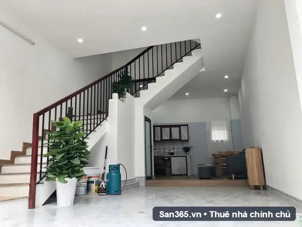 Cho thuê nhà 3 tầng đẹp, đủ đồ tại trung tâm TP Vĩnh Yên, Vĩnh Phúc